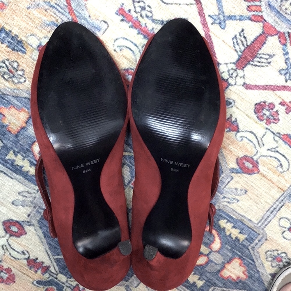 🪭 Nine West Luminous Brick Red Suede Ankle Strap Peep Toe Heels Sz.8.5 - Picture 7 of 10
